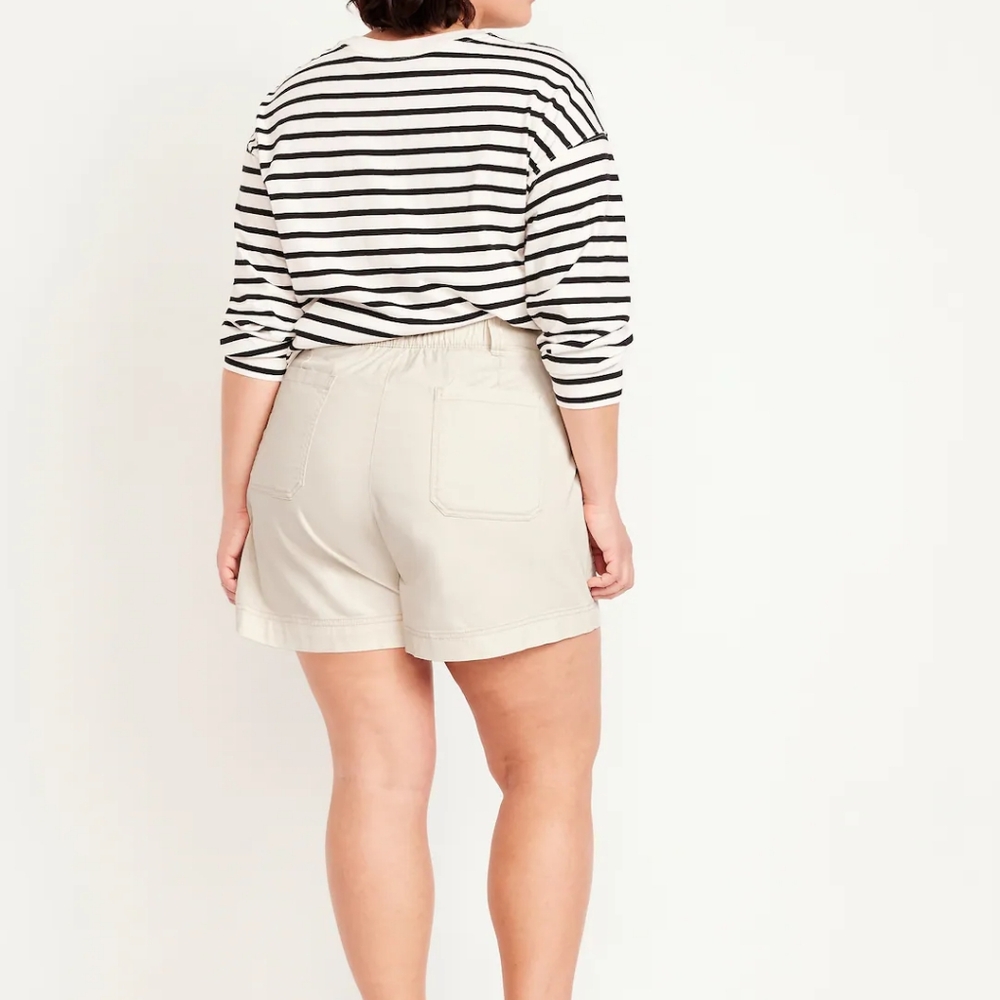 Old Navy 5" Inseam Chino Shorts